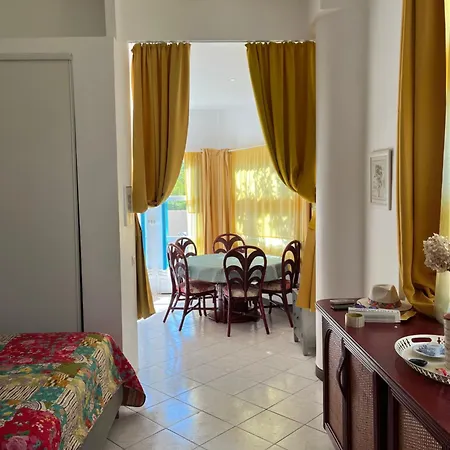 De Saint Clair A 50m Appartamento *