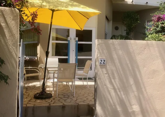 De Saint Clair A 50m Lägenhet *