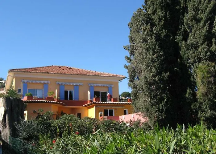 De Saint Clair A 50m Lägenhet *